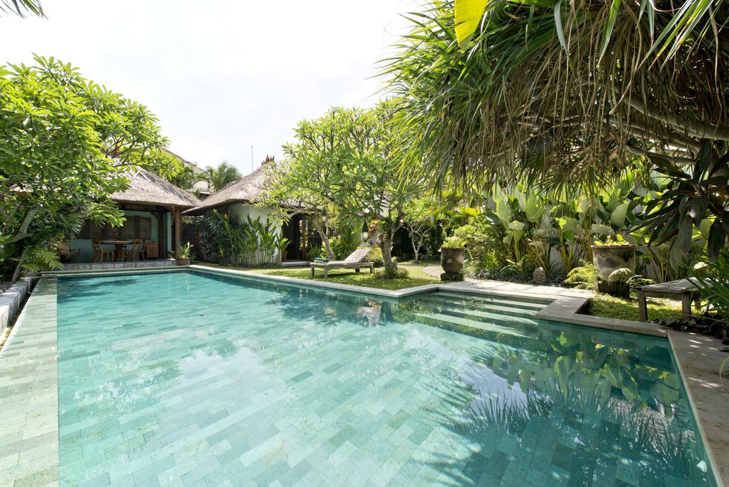 Bali Villa Aja Seminyak Esterno foto